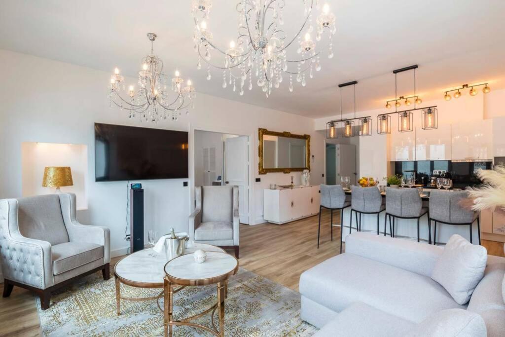 Puerto Banus Second Line, Luxury Apartement Marbella Bagian luar foto