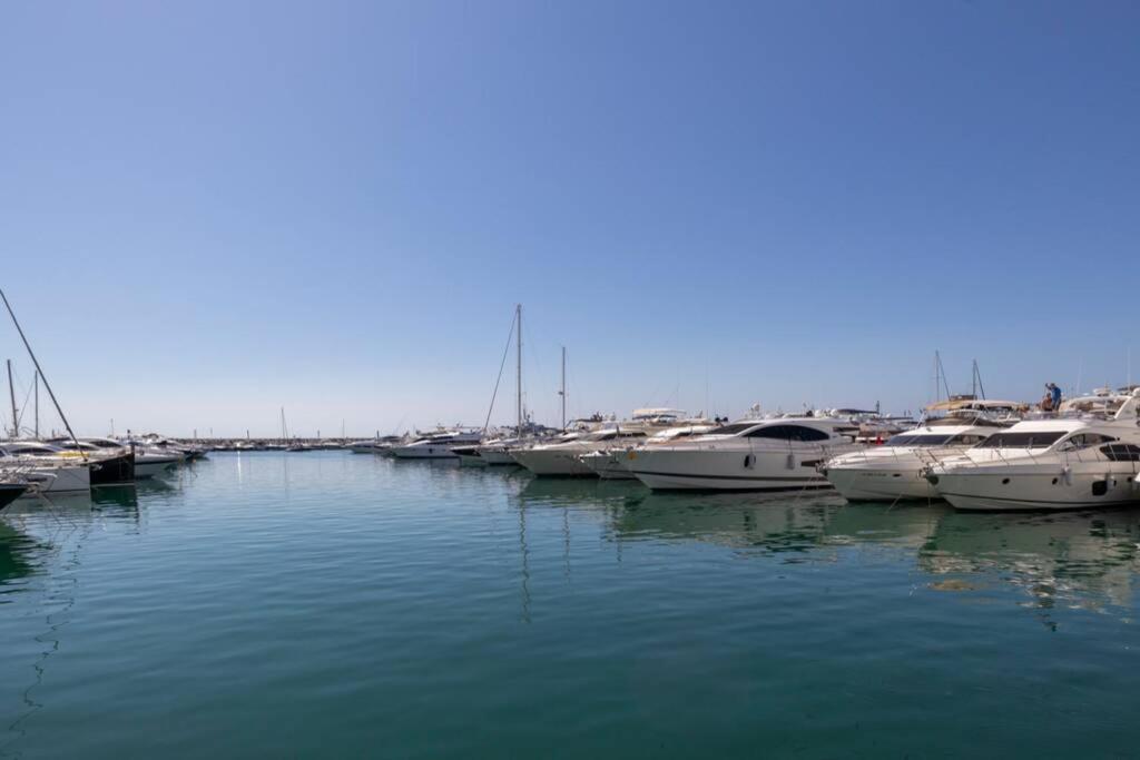 Puerto Banus Second Line, Luxury Apartement Marbella Bagian luar foto