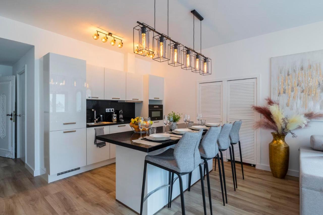 Puerto Banus Second Line, Luxury Apartement Marbella Bagian luar foto